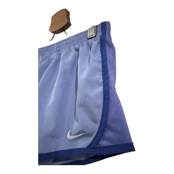 Nike Girls Purple Sports Shorts - Picture 3 of 5